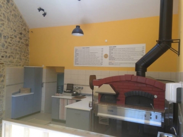 Wood pizza oven DR120, brick style, 135 pizzas á Ø 30 cm per hour, rotating and unheated baking surface, weight 1,950 kg