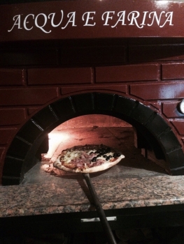 Wood pizza oven D100C, brick style, 60 pizzas á Ø 30 cm per hour, fixed & unheated baking surface, weight 1.100 kg