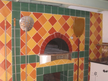 Wood pizza oven D100S, metal dome, 60 pizzas á Ø 30 cm per hour, fixed & unheated baking surface, weight 1.100 kg