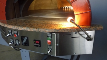 Gas pizza oven GR160S-B0, metal housing with brick elements, 270 pizzas á Ø 30 cm per hour, rotating and not separately heated baking surface, weight 2.300 kg