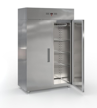 2 door refrigerator (144x83 cm) in the color silver