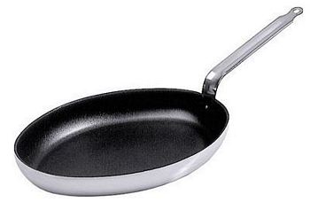 Contacto Non-Stick Fish Pan, with PTFE coating