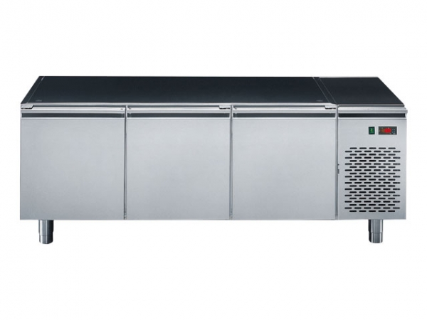 Refrigerated base, with 3 doors, 1600x630x610mm