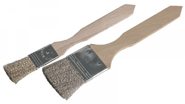 Contacto Wire Brush fine brass bristles, with wooden handle