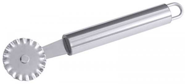 Contacto Pastry Cutter with 18/10 stainless steel handle