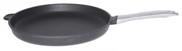 Contacto Frying Pan, shallow cast aluminium, 7mm base