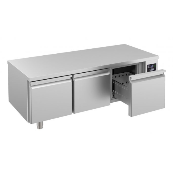 REFRIGERATED TABLE 650 HIGH 3 DRAWERS