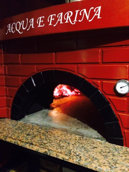 Wood pizza oven D140C, brick style, 150 pizzas á Ø 30 cm per hour, fixed & unheated baking surface, weight 1.700 kg
