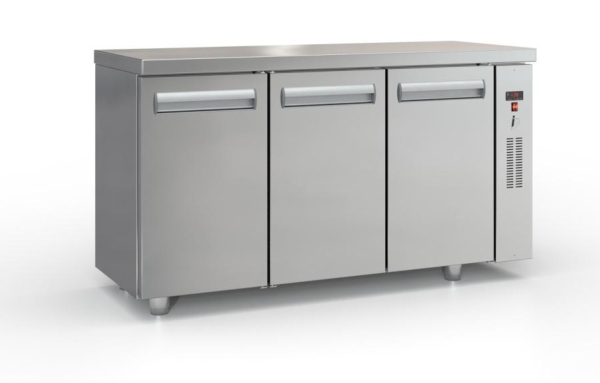 Refrigerated counter with doors without compressor (150x60 cm) in silver color