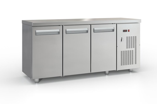 Refrigerated counter with doors and compressor on the right (180x60 cm) in silver color