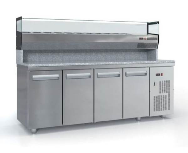 Pizza counter with granite (225x75 cm) and compressor on the right in the color silver.
