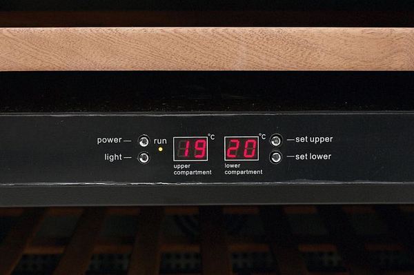 Weinkühl-/ Temperierschrank W 32 compact