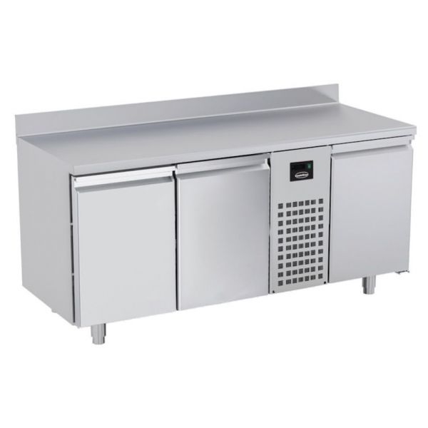 700 REFRIGERATED COUNTERTOP 3 DOOR MONO BLOCK