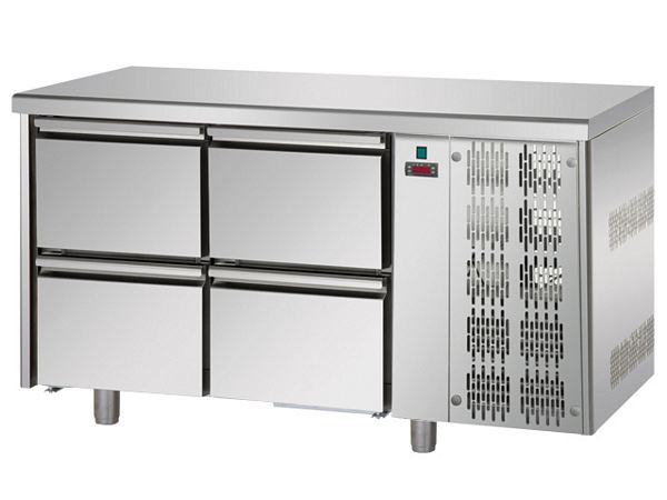 Cooling table, 1/1 GN, -2°C / 8°C, 1420x700x900mm